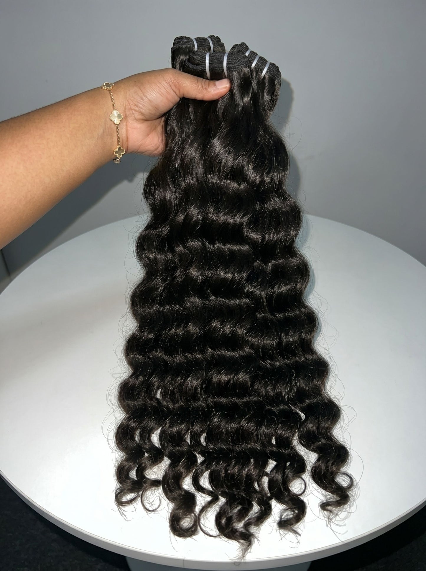 Opulent Curly